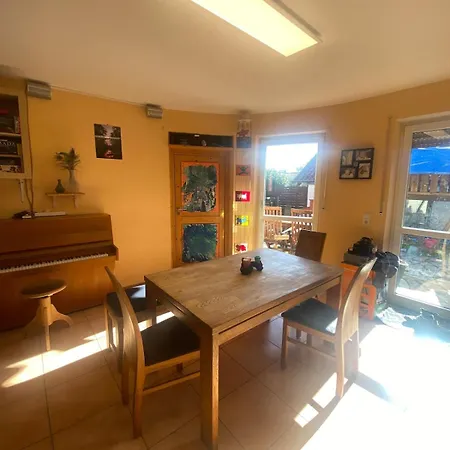 Am Waldrand Village Ferienhaus Bobenheim am Berg
