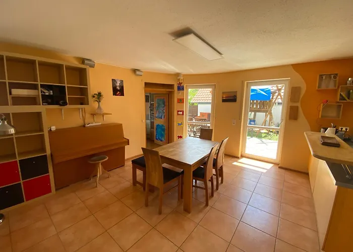 Am Waldrand Village * Bobenheim am Berg